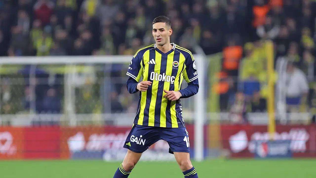Beşiktaş mağlubiyeti sonu oldu: İsmail Kartal milli yıldızı takımdan gönderiyor! Fenerbahçe tek kuruş alamayacak 6